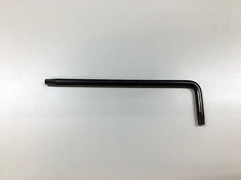 カメラ付属のL型レンチ