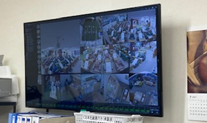 事務所内で360°カメラ監視